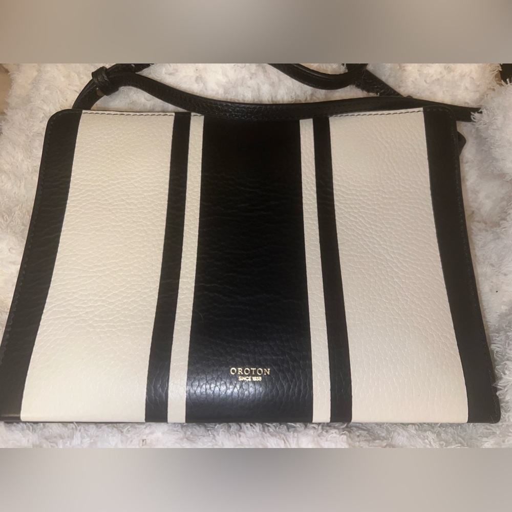 Oroton Black Crossbody Bag - Picture 2 of 11